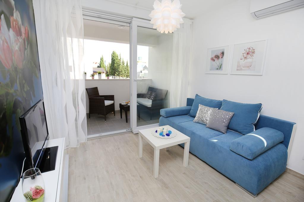 Apartment Flowers, Free Garage Parking Zadar Rum bild