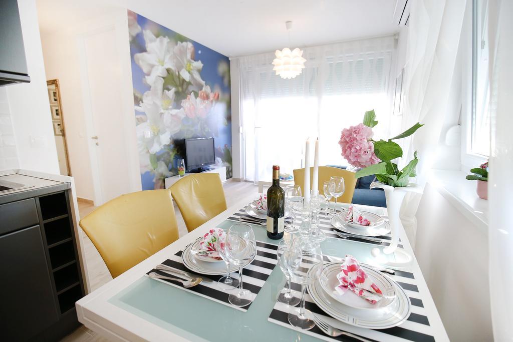 Apartment Flowers, Free Garage Parking Zadar Rum bild