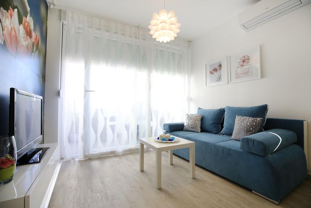 Apartment Flowers, Free Garage Parking Zadar Rum bild